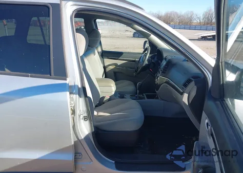 2009 Hyundai Santa Fe Gls z USA, uszkodzony, nr VIN 5NMSG13D29H255903